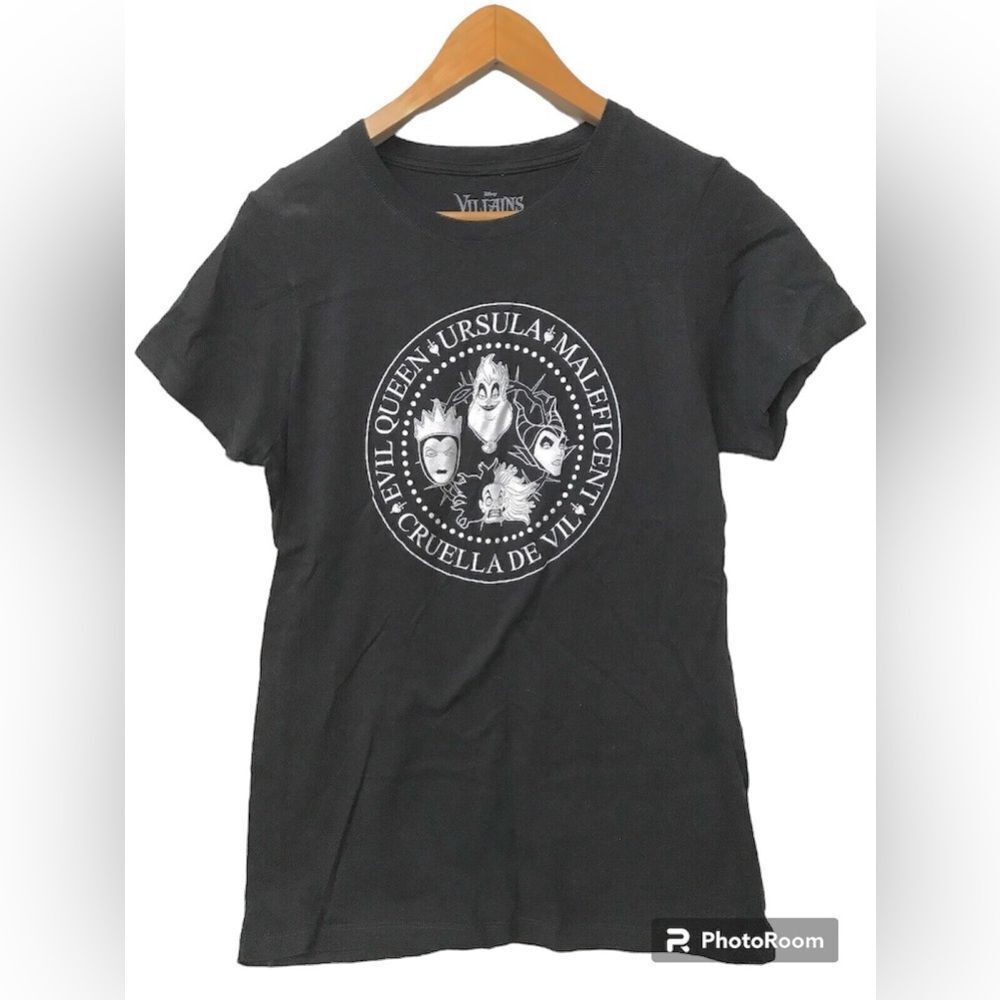 Villains Circle Evil Queen Ursula Maleficent Cruella De Vil T-Shirt Size Small​